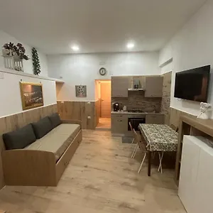 https://apt-casa-san-gennaro-33a.hotels-amalfi.com